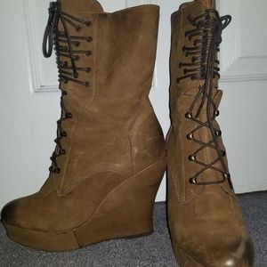 Boutique 9 Above the Ankle Side Zipped Boots